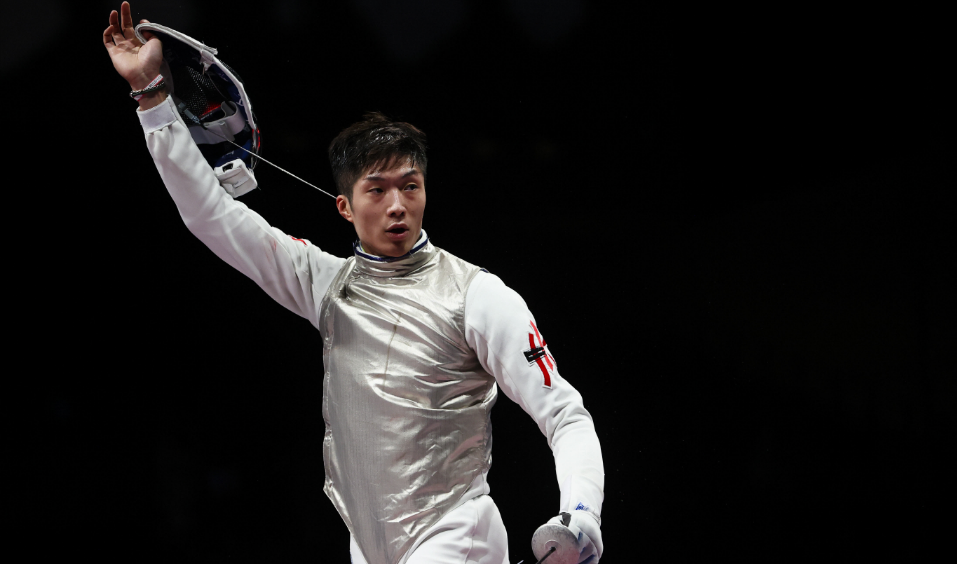 張家朗重登花劍世一楊潤雄祝賀：全港市民同感驕傲