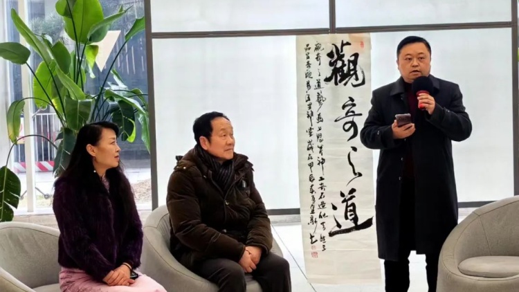 藝術傳播 | 中國明星書畫院收藏家劉亞隆先生石畫展在貴州省圖書館（北館）開幕