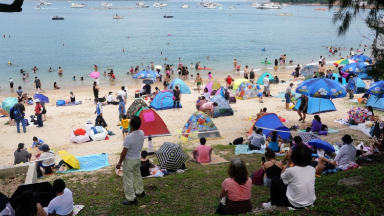 數個泳灘懸掛紅旗懸掛紅旗 康文署提醒請勿游泳