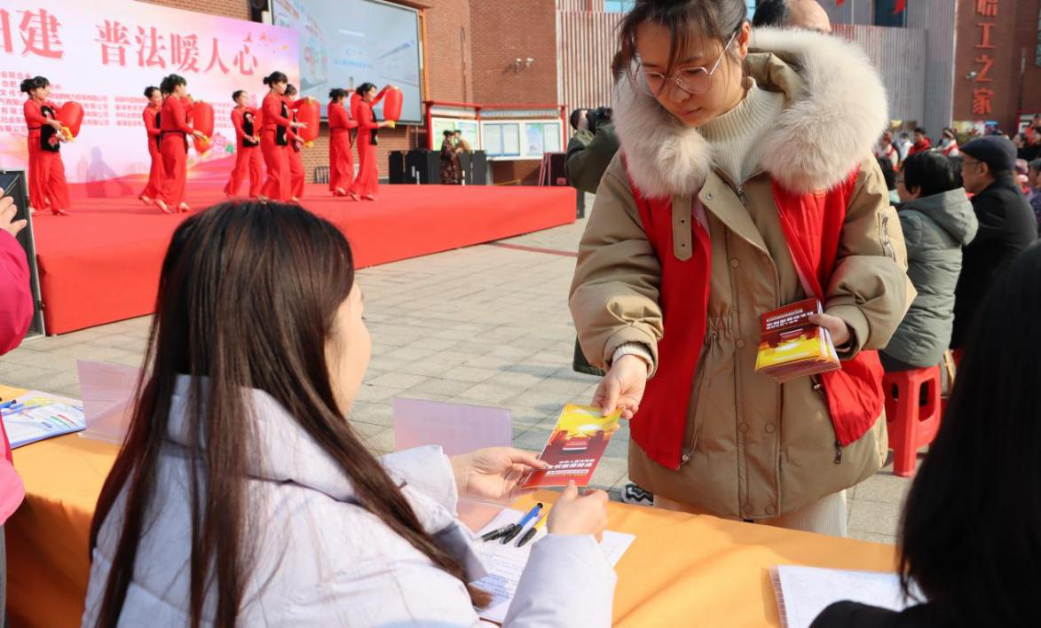 安徽巢湖經開區：弘揚雷鋒精神傳遞法治力量