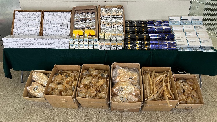 海關港珠澳大橋檢200萬元走私貨 44歲男司機被捕