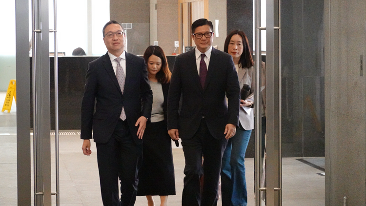 鄧炳強回應本報提問 ：有抹黑反駁隊便存在 令市民更清楚事實