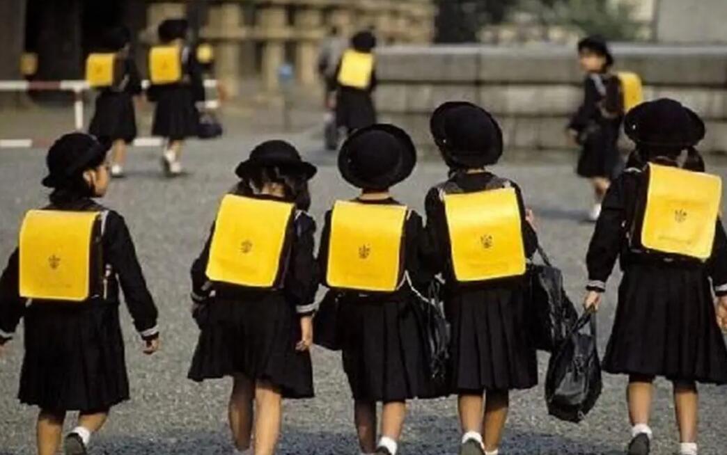 日本2023年超2.1萬人自殺 中小學生自殺人數仍居高位
