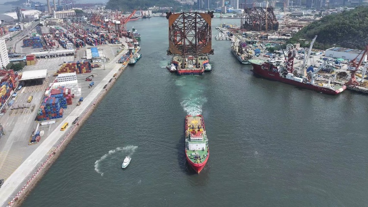 深南山海事保障「深圳製造」萬噸級海上平台導管安全出港