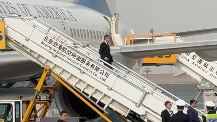 美國務卿布林肯抵達北京
