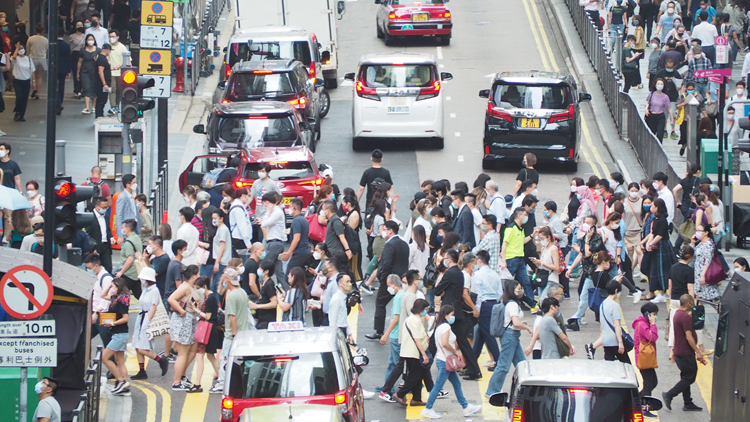 4月29日至年底投保香港年金計劃 可享高達2%保費折扣