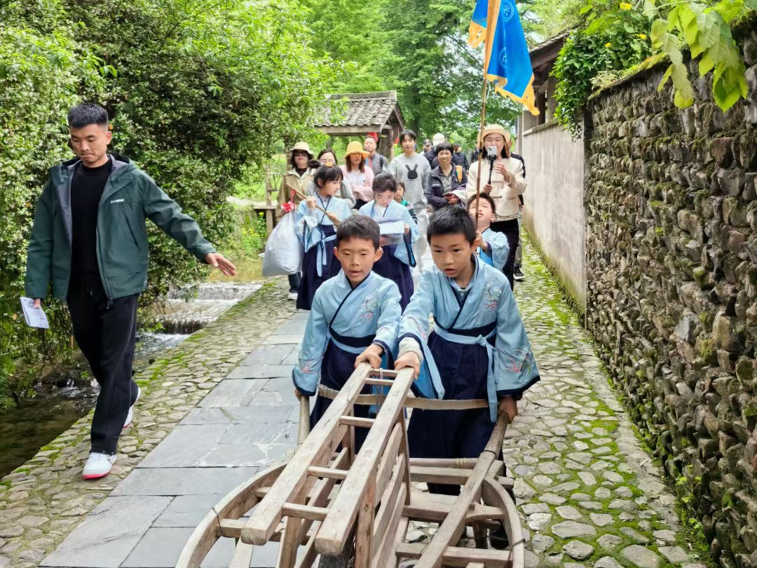 「村裏有親戚」活動吸睛 皖黟縣碧陽鎮五一「寵客」有「秘笈」