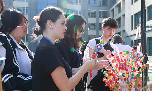 【視聽山東】中法兩國學生相聚泰山