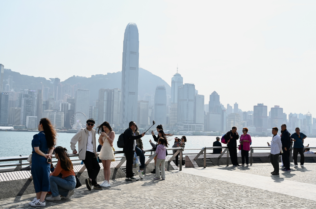 4月訪港旅客340萬人次 內地旅客按年升7.8%