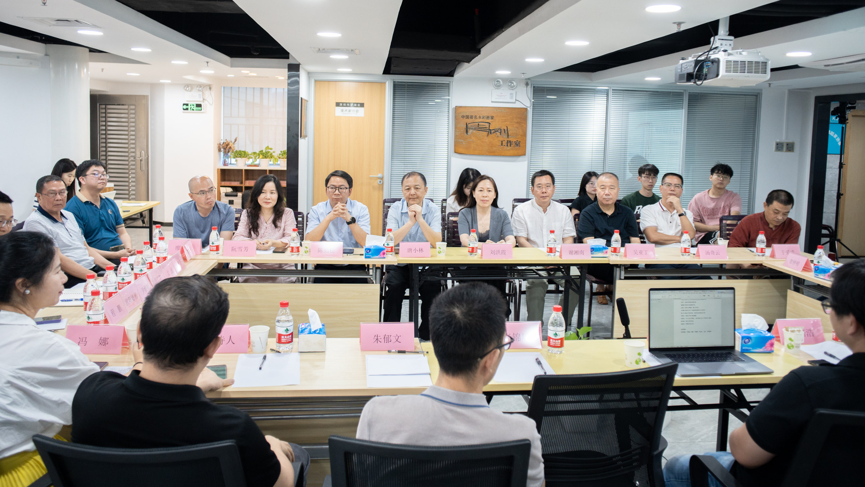 深入探討深圳文化新動能 「南方敘事叢書座談會」舉行