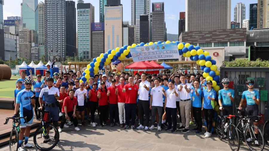 警方兩項鐵人體驗日 推廣行人和單車安全意識