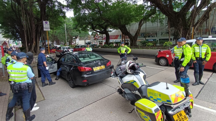 自動車牌識別系統建功 警方拘一男涉車內藏毒