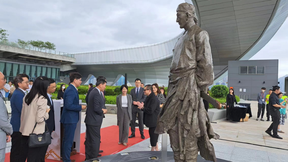 金庸人物雕塑展啟動禮 沈鳳君：呈顯本港文化魅力 
