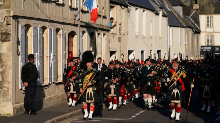 【商報圖說】二戰誰貢獻大？民調各執一詞