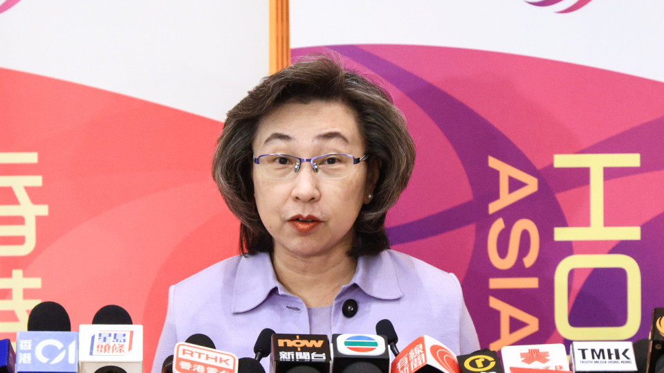 楊何蓓茵：冀更新版守則對公務員日常工作和決策起指導作用