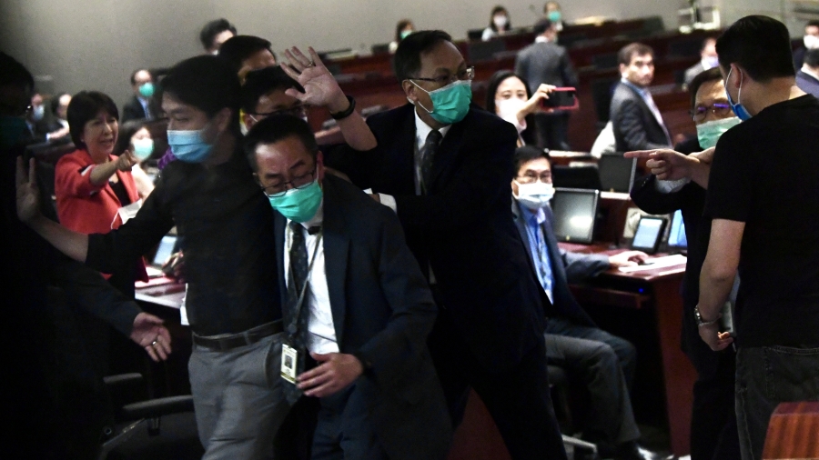 支持禁制經濟支援羅冠聰等逃犯 葉劉：強調政府是依法辦事