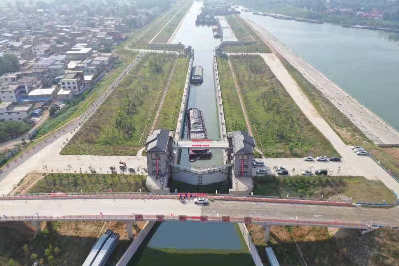 沙潁河項目沈丘航運樞紐船閘啟用通航
