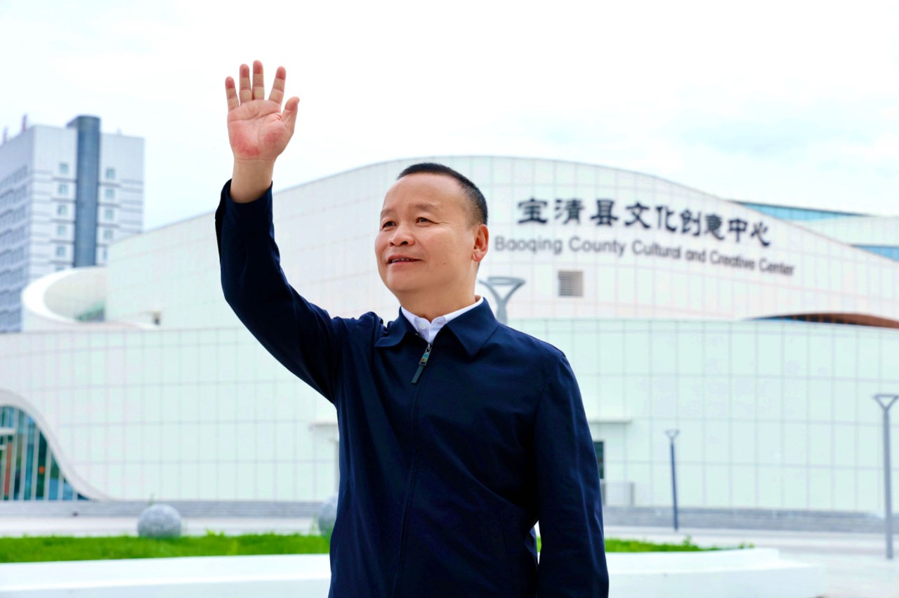 黑龍江寶清縣縣長變身「村BA」推薦官