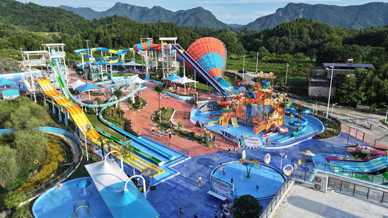 徽黃集團煥新景區 黟縣西遞石林水世界橫空出世