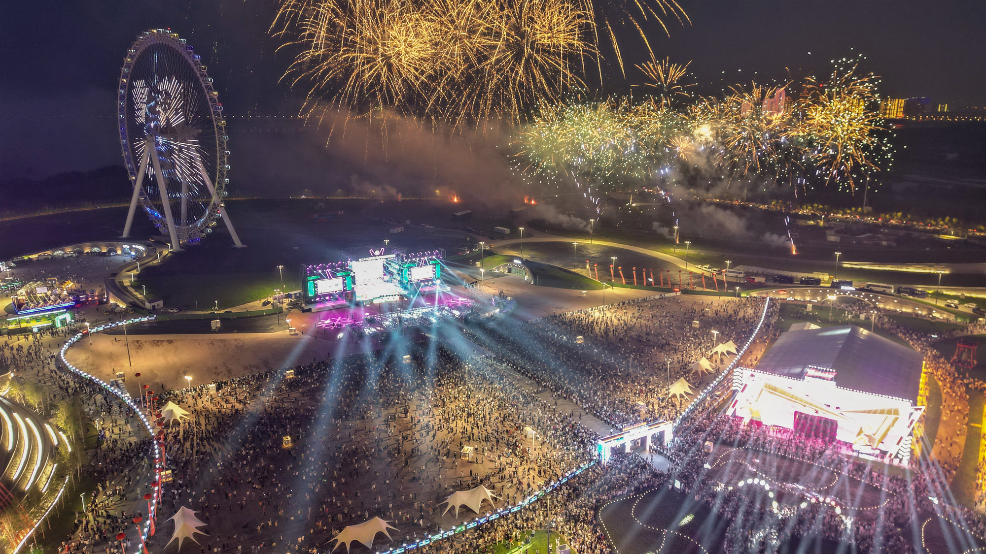 第二十二屆中國·哈爾濱國際啤酒節璀璨開幕