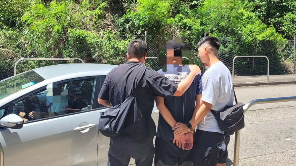 青衣便利店女店員遭非禮 警方拘捕一名男子