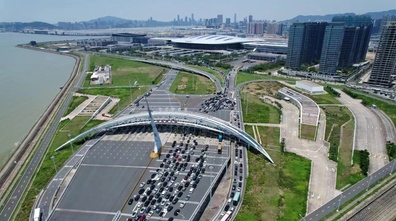 灣區融合發展里程碑！香港單牌車「北上」突破100萬輛次