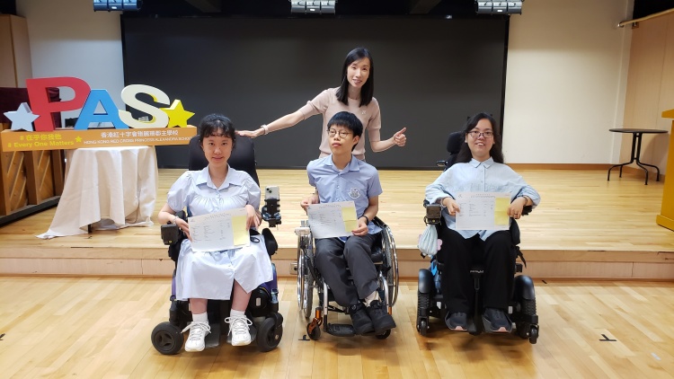 ​香港紅十字會雅麗珊郡主學校考生毅力無比 於中學文憑試考獲佳績