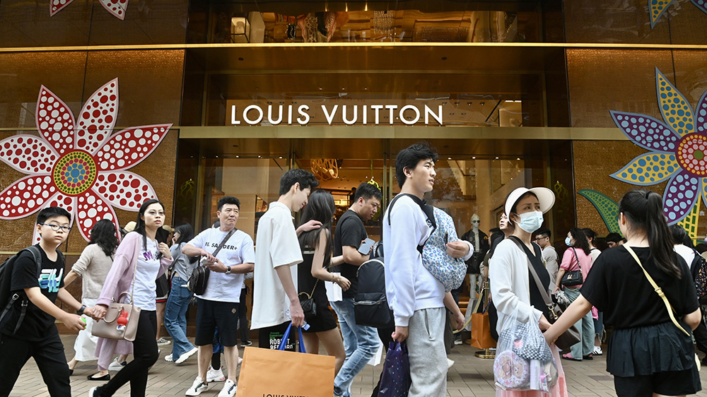 內地客1.5萬元免稅額即日起擴至所有口岸