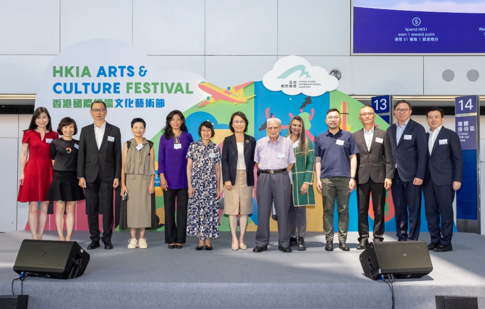 香港藝術家工筆畫互動體驗作品8日起機場展出