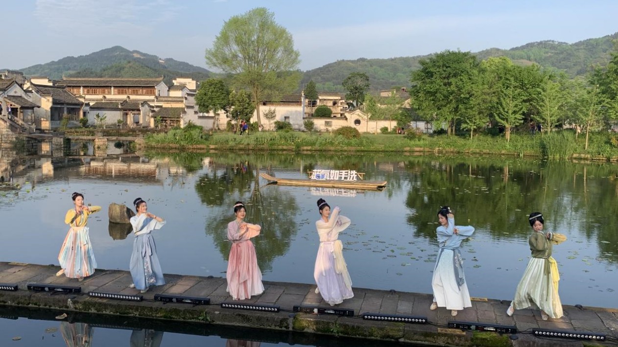 皖徽州呈坎鎮：文旅之花絢爛綻放  千年古鎮意氣風發