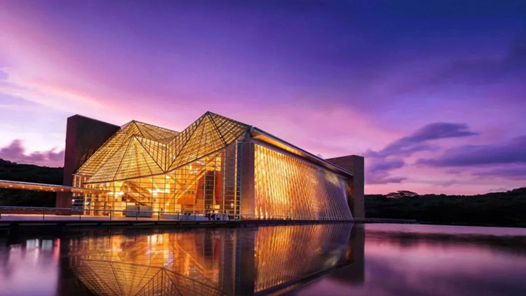 深圳音樂廳成為「City Walk」的熱門地 50元就可以欣賞一場高雅音樂會