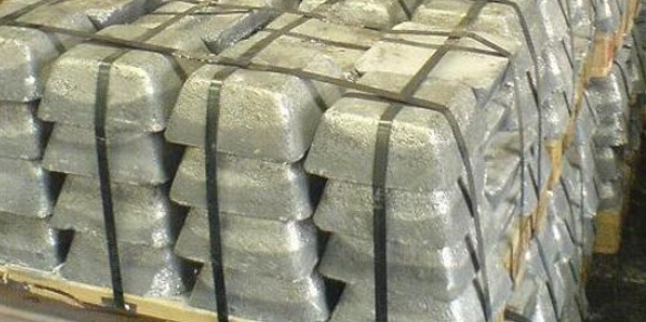 商務部新聞發言人就銻等物項出口管制政策應詢答記者問