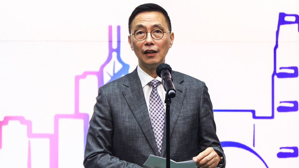 楊潤雄：中央再次向香港贈送兩隻大熊貓 別具意義