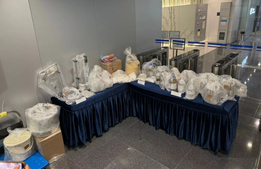 警方破製毒工場 拘一男檢96萬元毒品