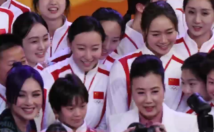 有片丨汪明荃：與國家隊同場 好興奮