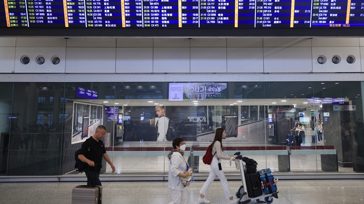機管局：截至中午12時 已編配全日778班航班可在機場升降