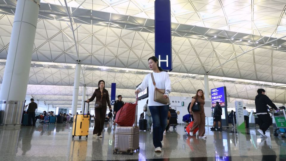機場8月客運量達約492萬人次 再創疫後新高