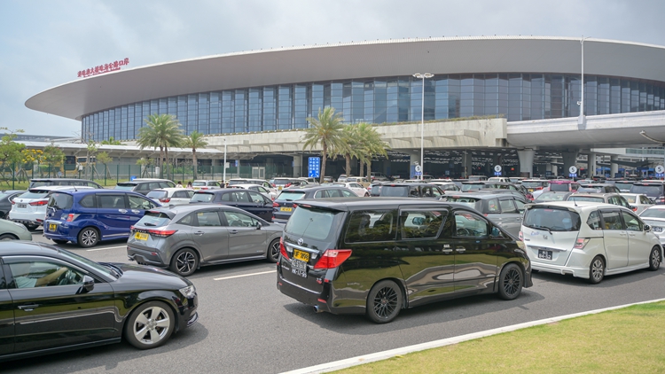 10月1日至7日7座或以下車輛免費通行港珠澳大橋