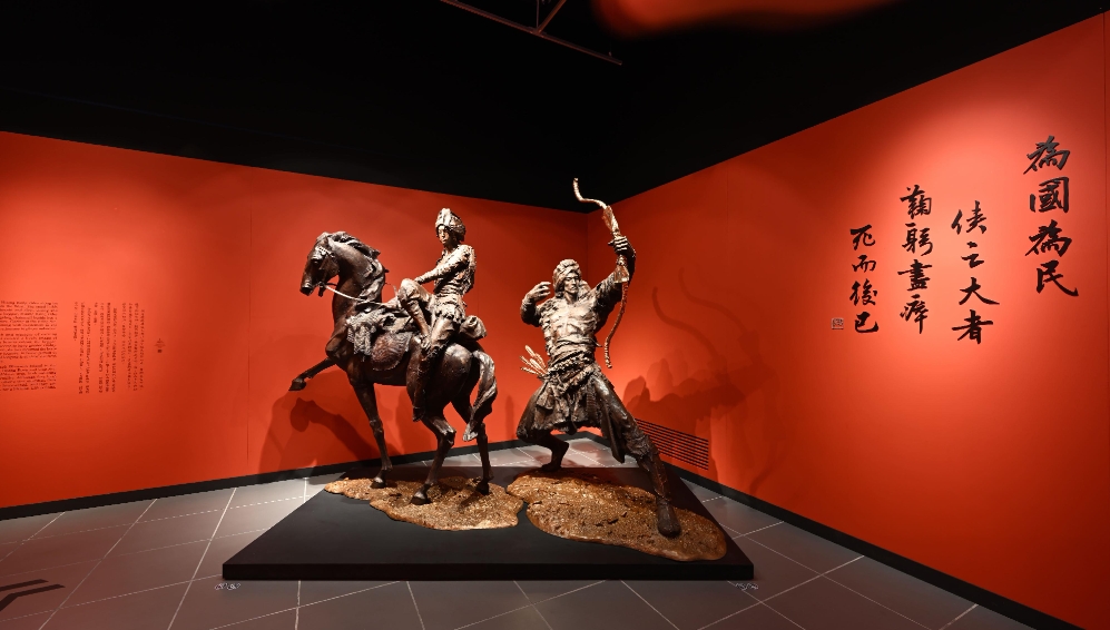 金庸百年誕辰紀念任哲雕塑展結束 逾40萬人次參觀