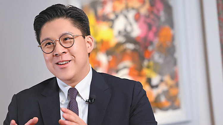 專訪藝發局主席霍啟剛：舉辦首屆演藝博覽 促進中外文藝交流