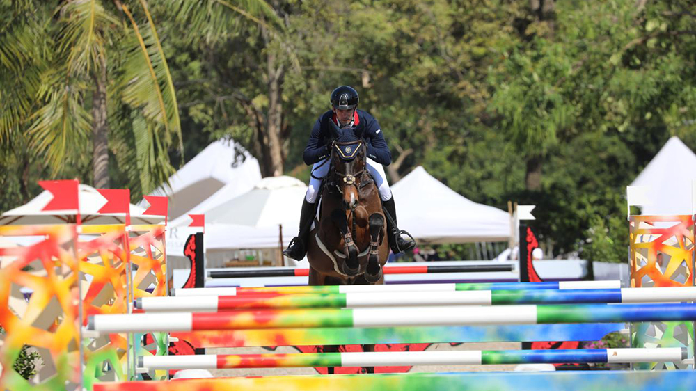 有片｜香港馬術隊傳喜訊 林立信莊詠穿銀戴銅