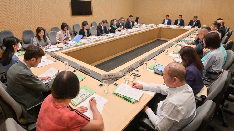 施政報告2024｜楊何蓓茵向全體公務員發信 晤公務員工會及團體 闡述報告內容