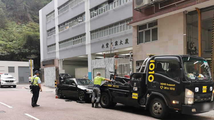 警方打擊工廠區違泊 發逾700張告票