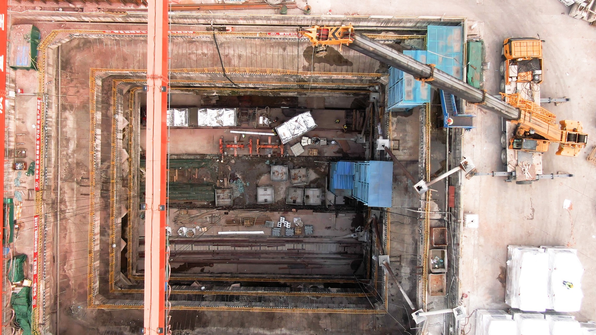 拆解段站台門「煥新」 廣州首條環線地鐵全面進入運營調試