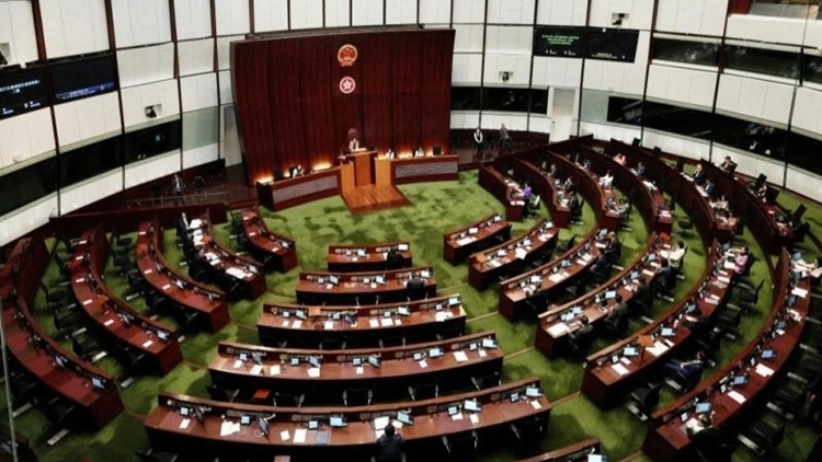 立法會通過議案冀政府貫徹三中全會精神　以市民福祉為依歸進行改革