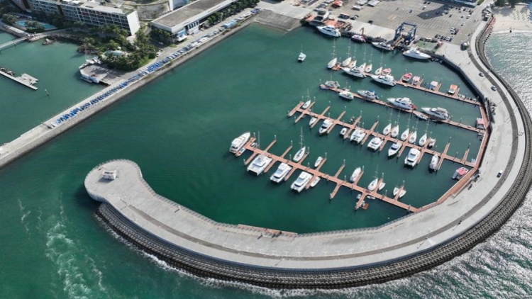 外眼看深｜阿根廷小伙在深圳首次揚帆出海 險些翻船