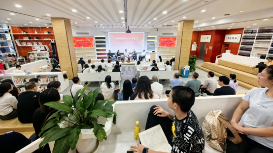 深圖成功舉辦「我和祖國的故事」分享會 深圖成功舉辦「我和祖國的故事」分享會
