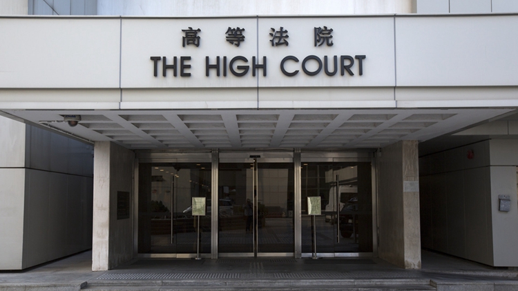 被指控酒後一夜4度企圖強姦前女下屬 一銀行高層被裁定4罪不成立