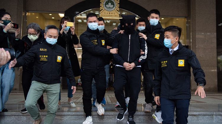 德晉案終審裁決出爐 安以軒丈夫陳榮煉被判13年監禁罰款18億