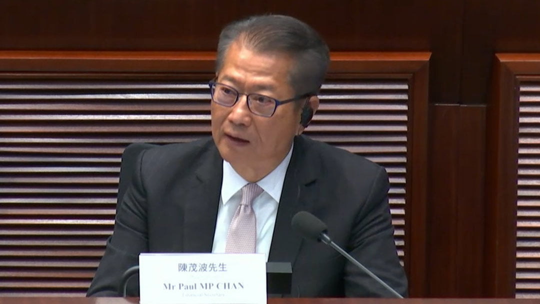 陳茂波：今年實質GDP增長將修訂至2.5% 本財年預計赤字約千億 遠高於預期